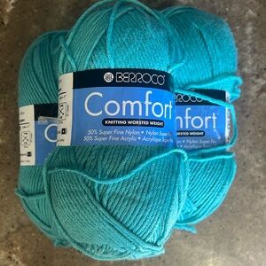 BERROCO COMFORT YARN 3.50 oz 210 yds #9733 Set of 3